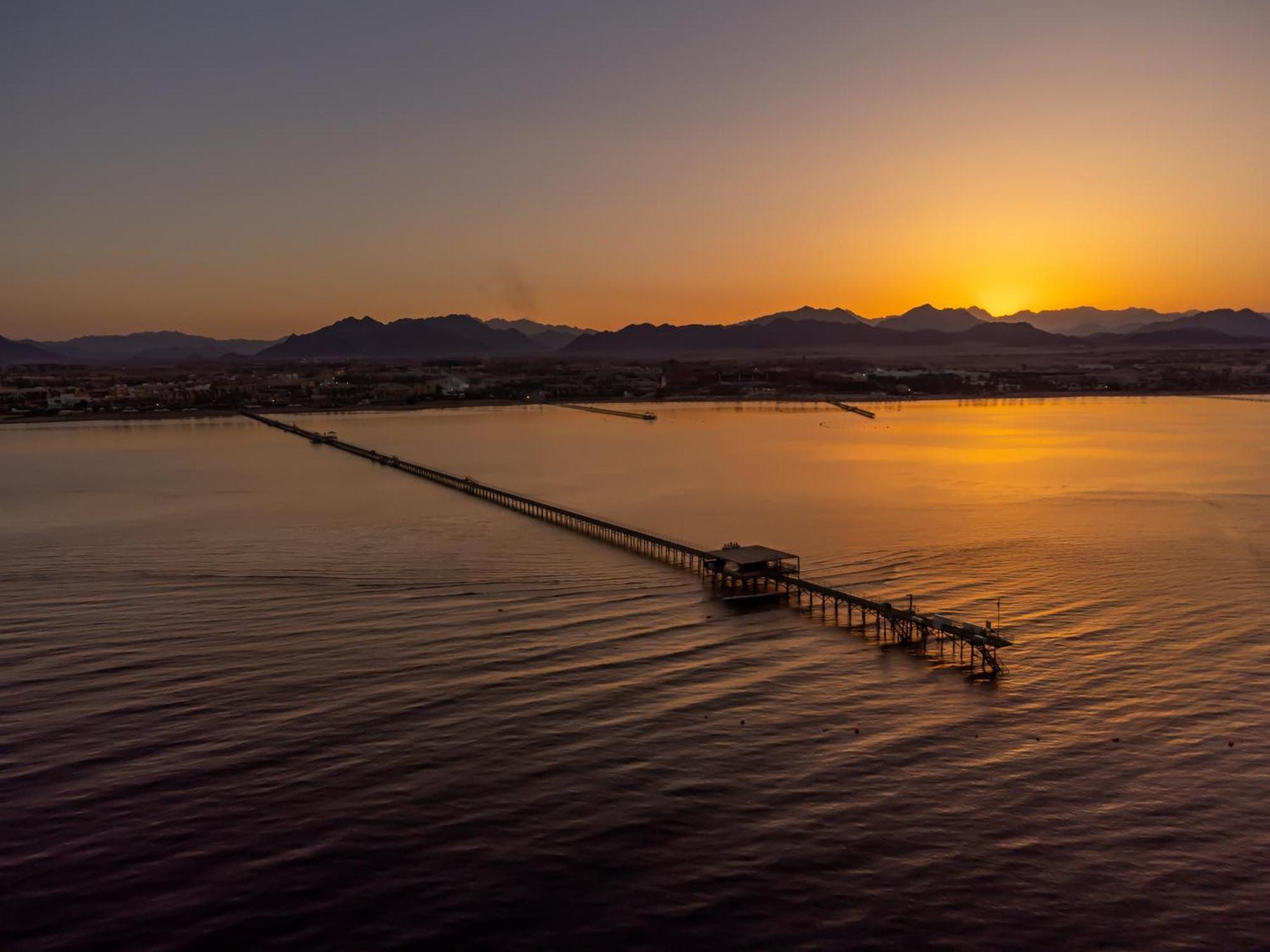 ホテル Rixos Premium Seagate シャルム・エル・シェイク エクステリア 写真 Sunset at the San Diego Bay